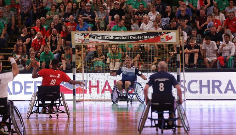 Start der 1. deutschen Liga im Rollstuhlhandball